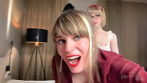 Trans receptionist fucks a busty blonde in the hotel