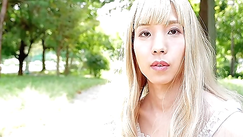 She's asian girl gets fucked by a big dildoo