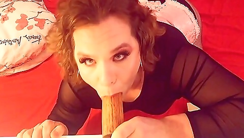 Hotester sexy girl shows off her boyfriend
