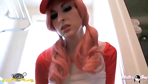 Shakyour ninette & horny guys